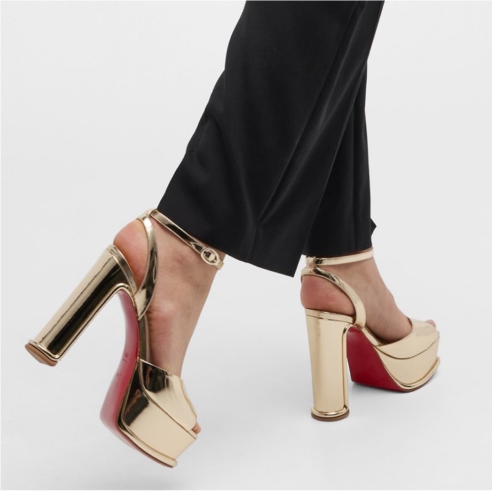 CHRISTIAN LOUBOUTIN AMALI METALIC RED SOLE PLATFORM
SANDALS size 38 /8